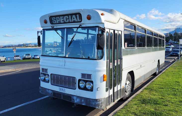 Blue Mountains Bus Company Volvo B58 Custom Coaches Euro MO4417